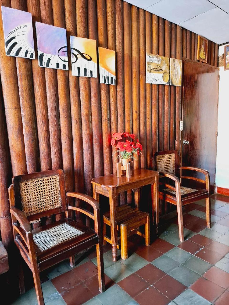 Casa De Los Berrios León エクステリア 写真